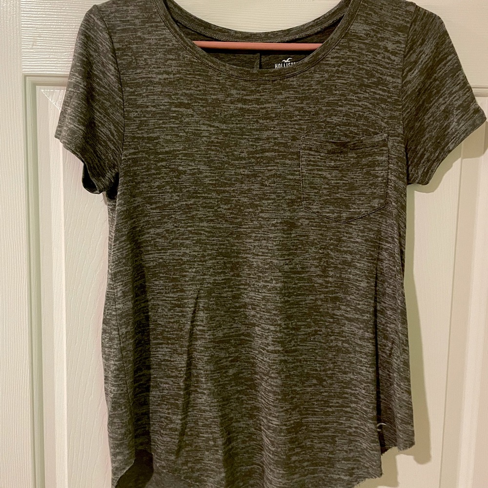 HOLLISTER Gray/Green Short Sleeve Top Small